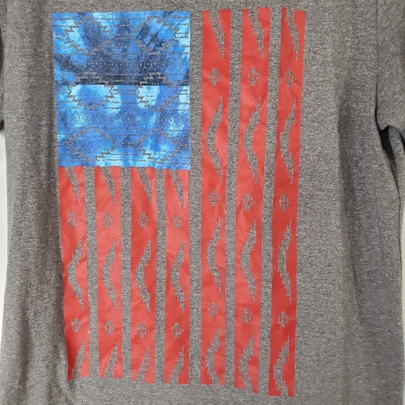 On the Byas t-shirt American Flag Southwest Aztec - Picture 2 of 6